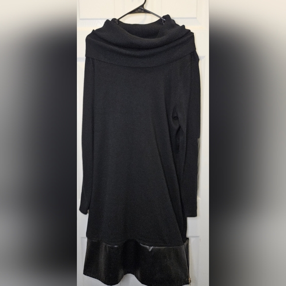 🌺Say What? Sweater Dress - Picture 1 of 6